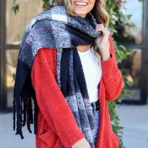 Mila Plaid Blanket Scarf